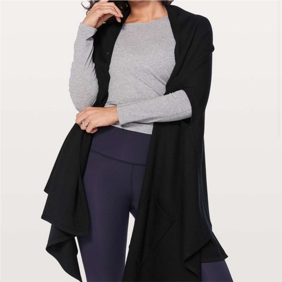 Lululemon Live Freely Wrap - Picture 2 of 6